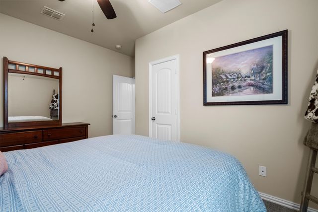 1917 Sapphire Street, Denton, TX 76210
