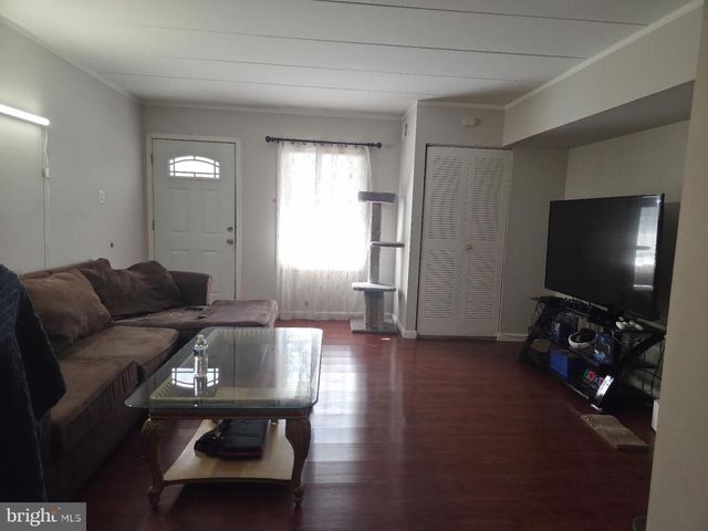 7737 OXFORD AVE, Philadelphia, PA 19111