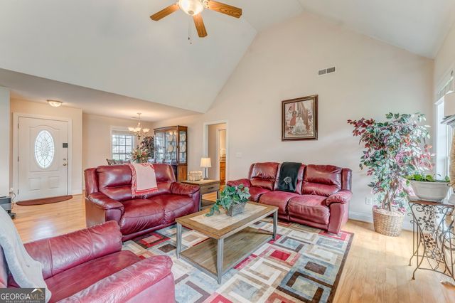 9 Royal Oak Drive NE, Rome, GA 30165