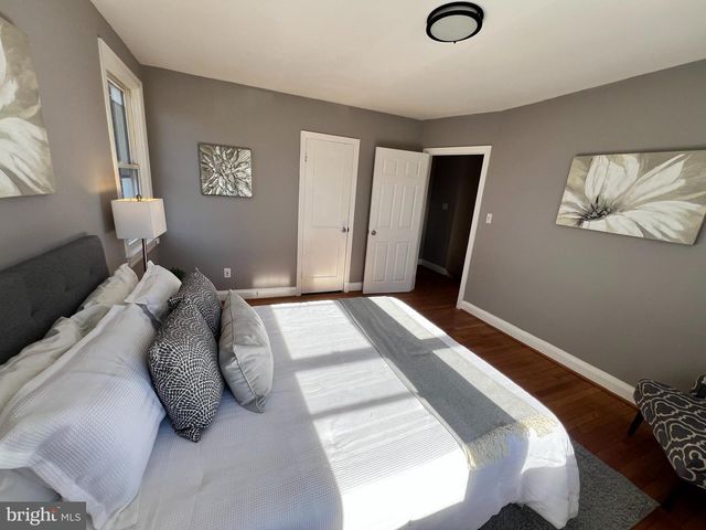 56 YORKWAY, Baltimore, MD 21222