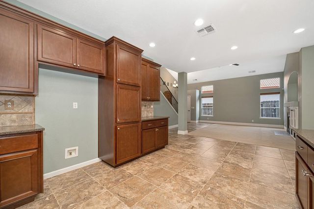 376 Rundgren Way, Folsom, CA 95630