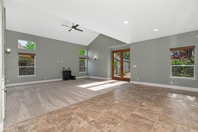 376 Rundgren Way, Folsom, CA 95630