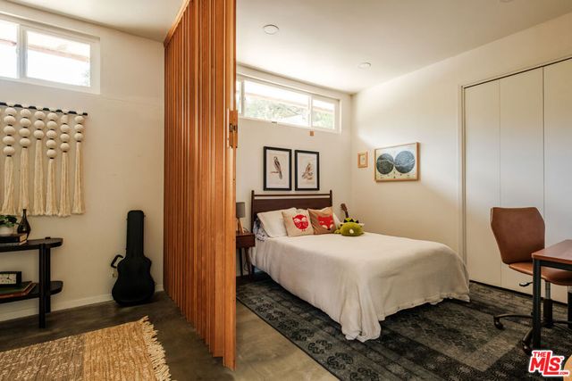 21269 Entrada Road, Topanga, CA 90290