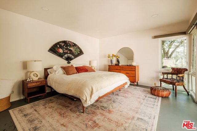21269 Entrada Road, Topanga, CA 90290