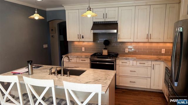 40 Strathmore Terrace, Saddle Brook, NJ 07663