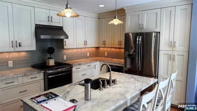40 Strathmore Terrace, Saddle Brook, NJ 07663