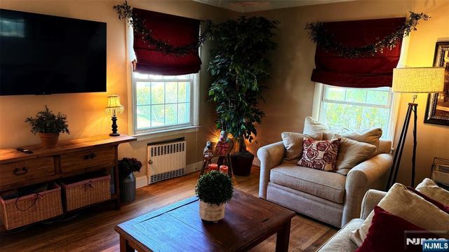 40 Strathmore Terrace, Saddle Brook, NJ 07663
