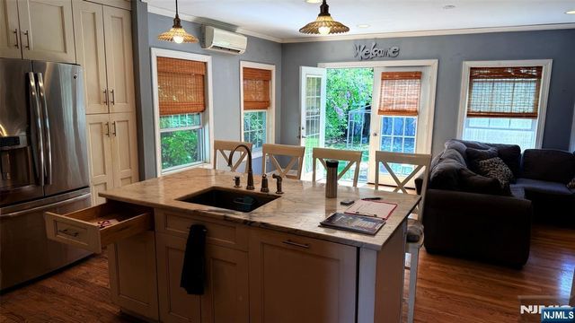 40 Strathmore Terrace, Saddle Brook, NJ 07663