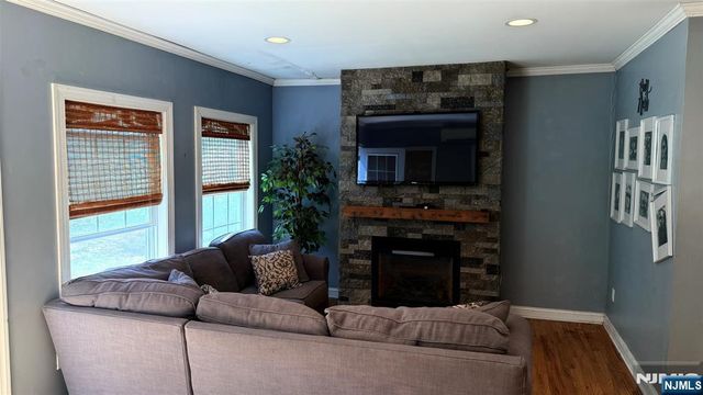 40 Strathmore Terrace, Saddle Brook, NJ 07663