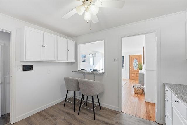 744 Bradley Rd, Springfield, MA 01109