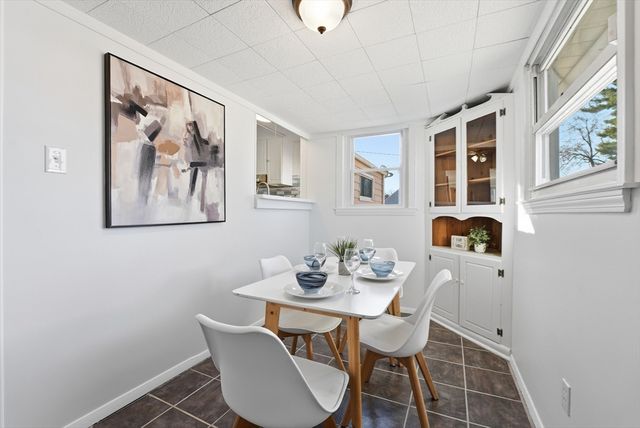 744 Bradley Rd, Springfield, MA 01109