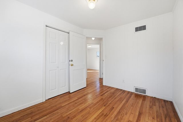 744 Bradley Rd, Springfield, MA 01109