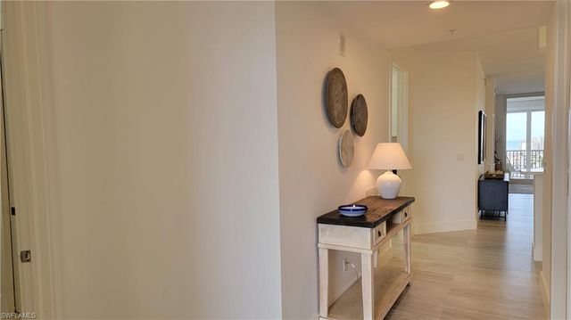 400 Flagship DR # 1104, Naples, FL 34108