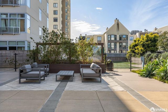 1310 Fillmore Street PH2E, San Francisco, CA 94115