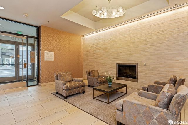 1310 Fillmore Street PH2E, San Francisco, CA 94115