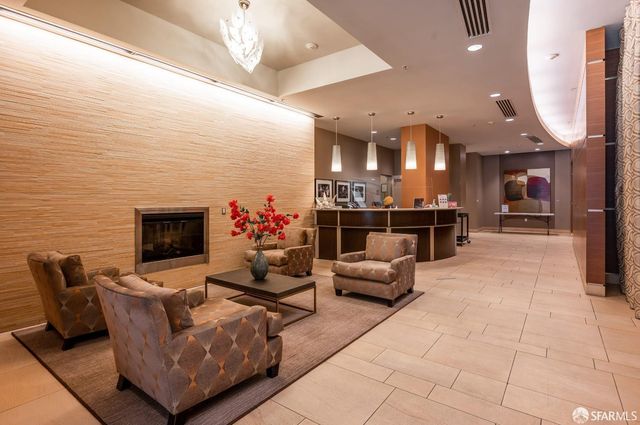 1310 Fillmore Street PH2E, San Francisco, CA 94115