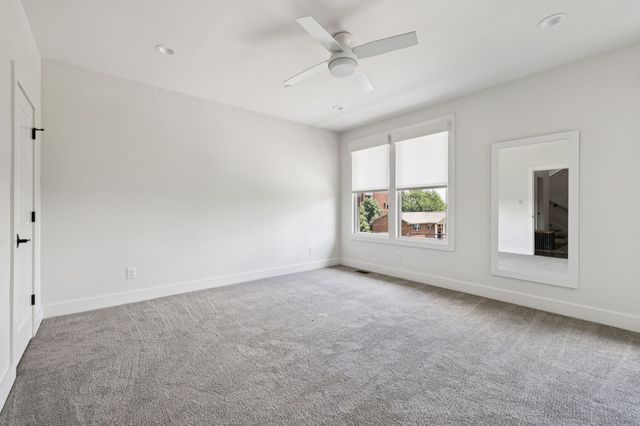 206 S 10th St, Nashville, TN 37206
