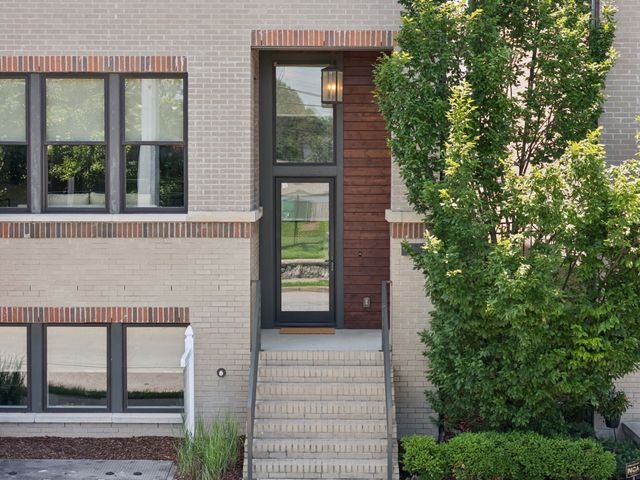 206 S 10th St, Nashville, TN 37206