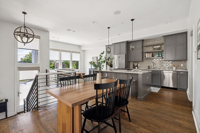 206 S 10th St, Nashville, TN 37206