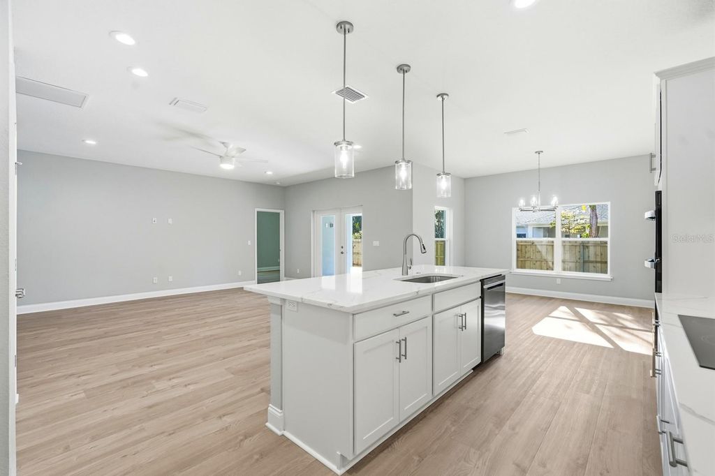 Image 13 of property listing at 402 OLIVER DRIVE, New Smyrna Beach, FL 32168