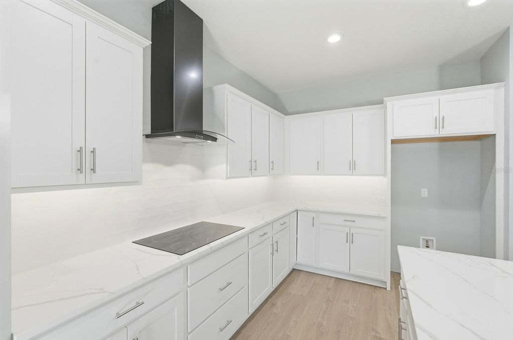 Image 16 of property listing at 402 OLIVER DRIVE, New Smyrna Beach, FL 32168