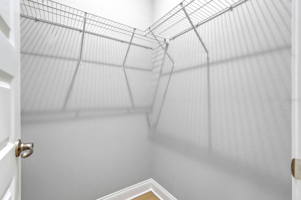 Image 22 of property listing at 402 OLIVER DRIVE, New Smyrna Beach, FL 32168