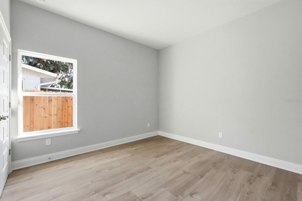 Image 25 of property listing at 402 OLIVER DRIVE, New Smyrna Beach, FL 32168