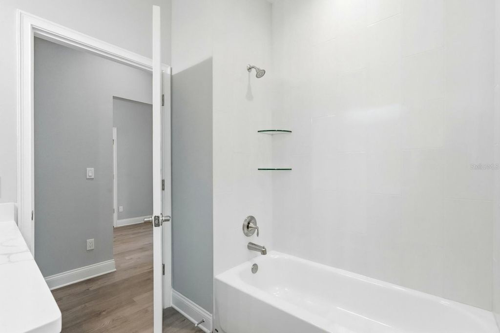 Image 28 of property listing at 402 OLIVER DRIVE, New Smyrna Beach, FL 32168