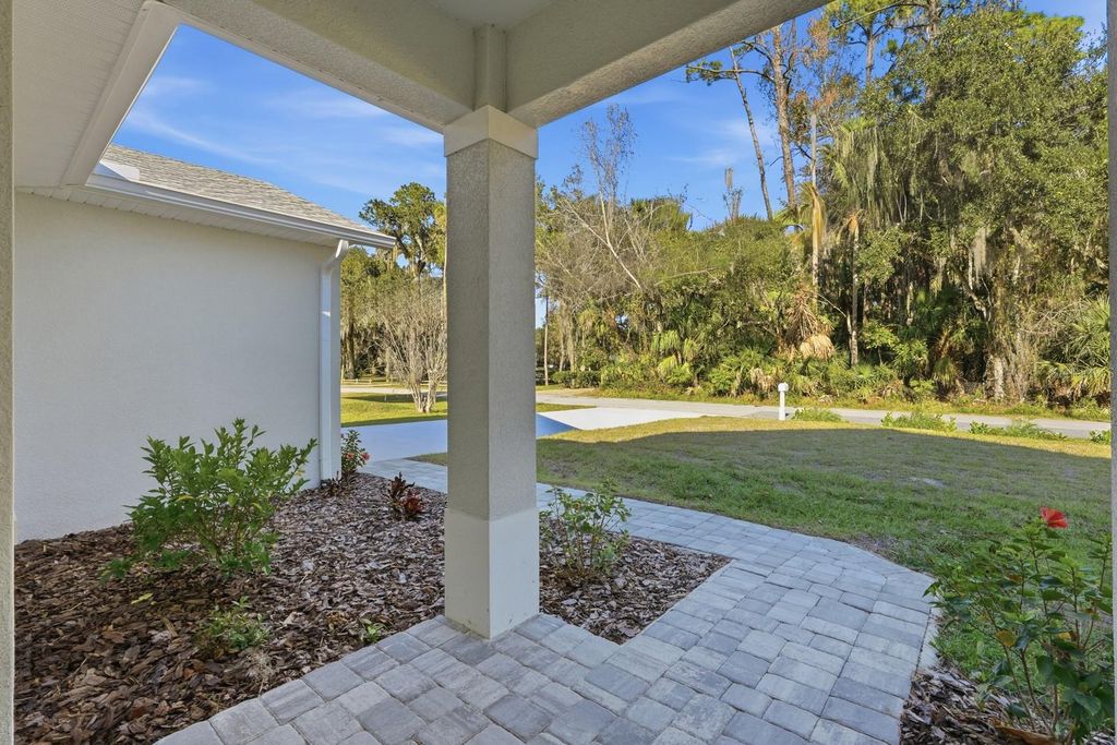 Image 32 of property listing at 402 OLIVER DRIVE, New Smyrna Beach, FL 32168