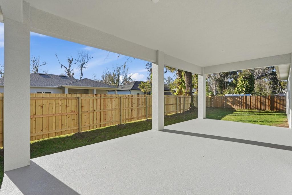 Image 36 of property listing at 402 OLIVER DRIVE, New Smyrna Beach, FL 32168