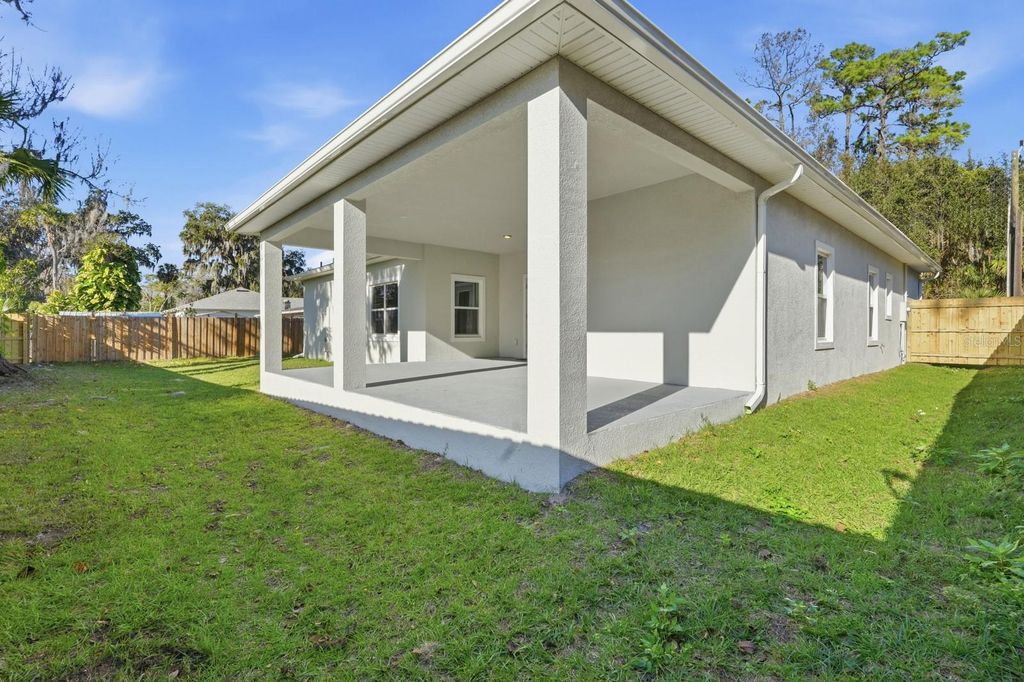 Image 38 of property listing at 402 OLIVER DRIVE, New Smyrna Beach, FL 32168