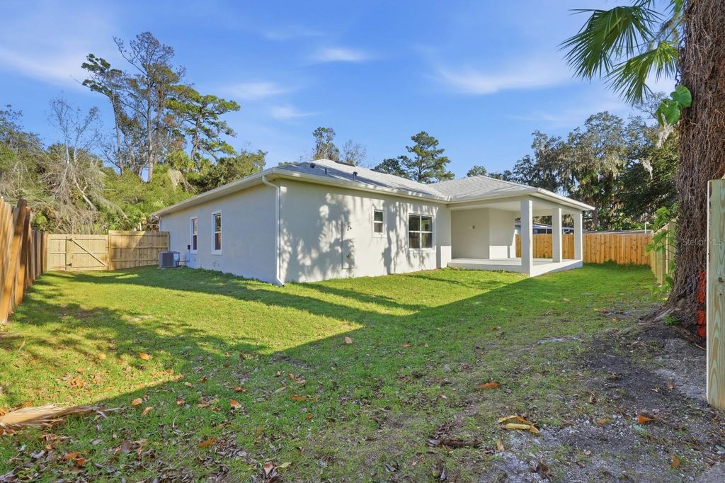 Image 39 of property listing at 402 OLIVER DRIVE, New Smyrna Beach, FL 32168
