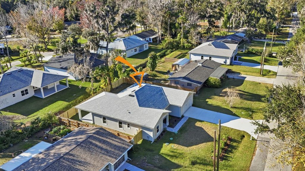 Image 49 of property listing at 402 OLIVER DRIVE, New Smyrna Beach, FL 32168