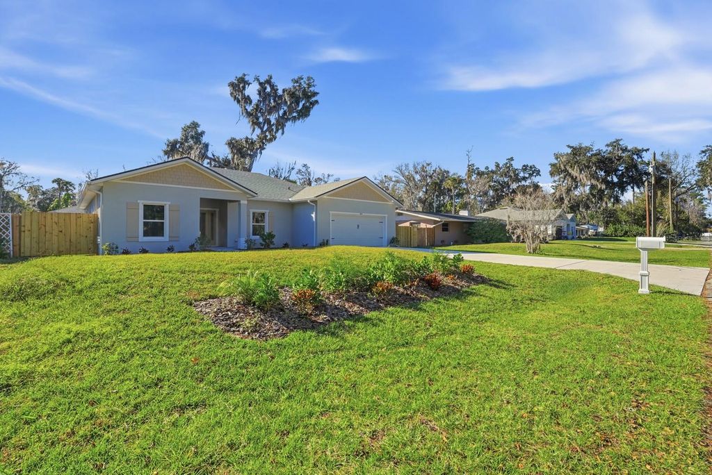 Image 58 of property listing at 402 OLIVER DRIVE, New Smyrna Beach, FL 32168
