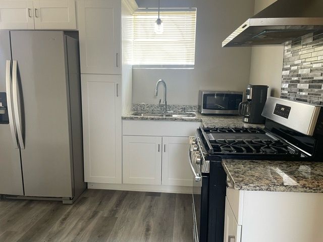 4033 W Monroe Street 2, Chicago, IL 60624