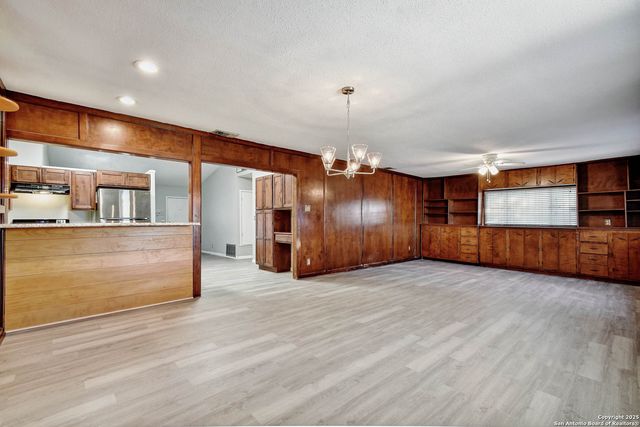 5874 Castle Hunt, San Antonio, TX 78218