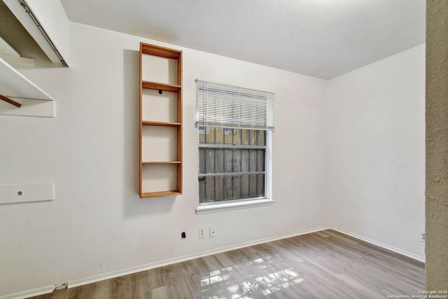 5874 Castle Hunt, San Antonio, TX 78218