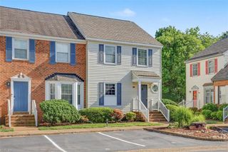 6 Capps Qtrs # 2, Hampton, VA 23669