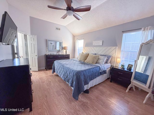 4597 Graham Lake Drive, Olive Branch, MS 38654