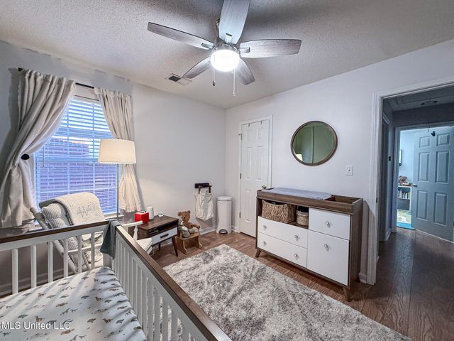 4597 Graham Lake Drive, Olive Branch, MS 38654