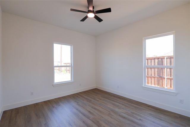 5654 Herkes Court, Fort Worth, TX 76126