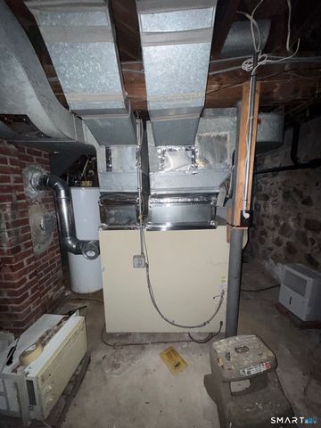 81 Lancaster Road, Bristol, CT 06010