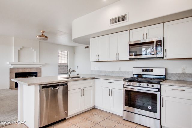 11281 N Chynna Rose Place, Tucson, AZ 85737
