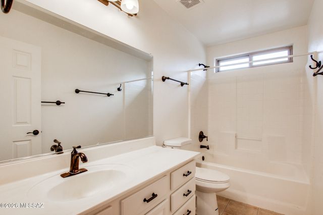 11281 N Chynna Rose Place, Tucson, AZ 85737