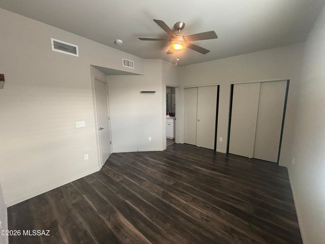 898 E Millenium Court, Tucson, AZ 85719