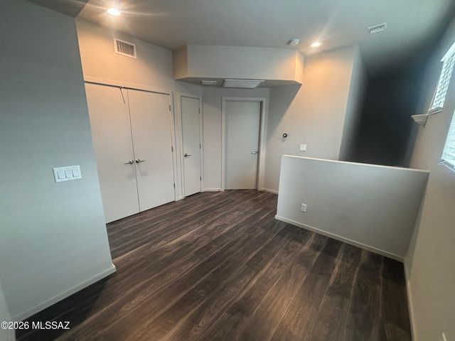 898 E Millenium Court, Tucson, AZ 85719