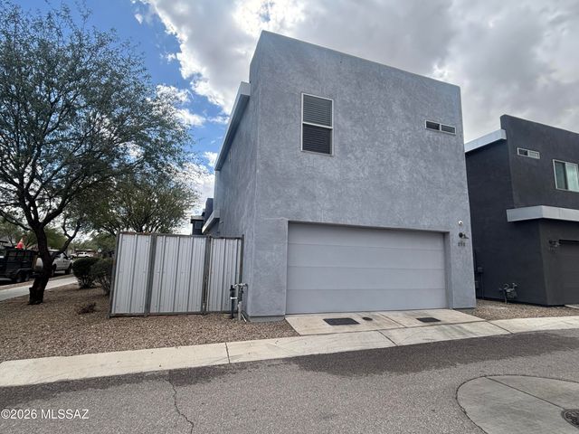 898 E Millenium Court, Tucson, AZ 85719