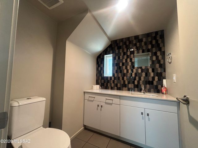 898 E Millenium Court, Tucson, AZ 85719