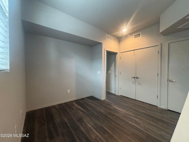 898 E Millenium Court, Tucson, AZ 85719