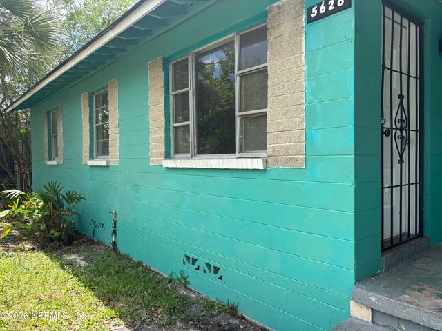 5628 BELAFONTE Drive, Jacksonville, FL 32209